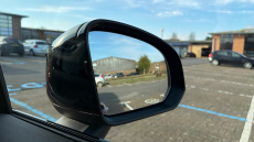 Volvo Xc40 2.0 T5 R DESIGN Pro 5dr AWD Geartronic Petrol Estate